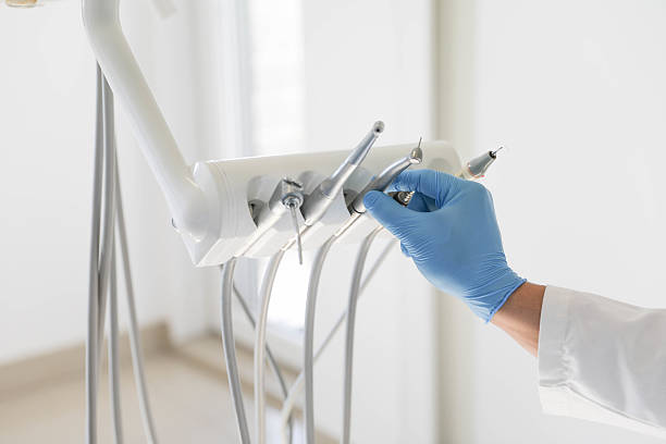 24/7 Emergency Tooth Extraction experts in Casa Loma, CA